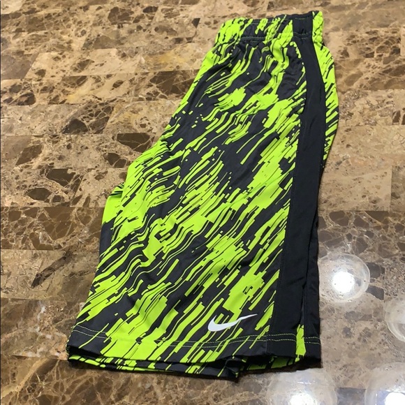 Nike Dri Fit shorts - Picture 3 of 3